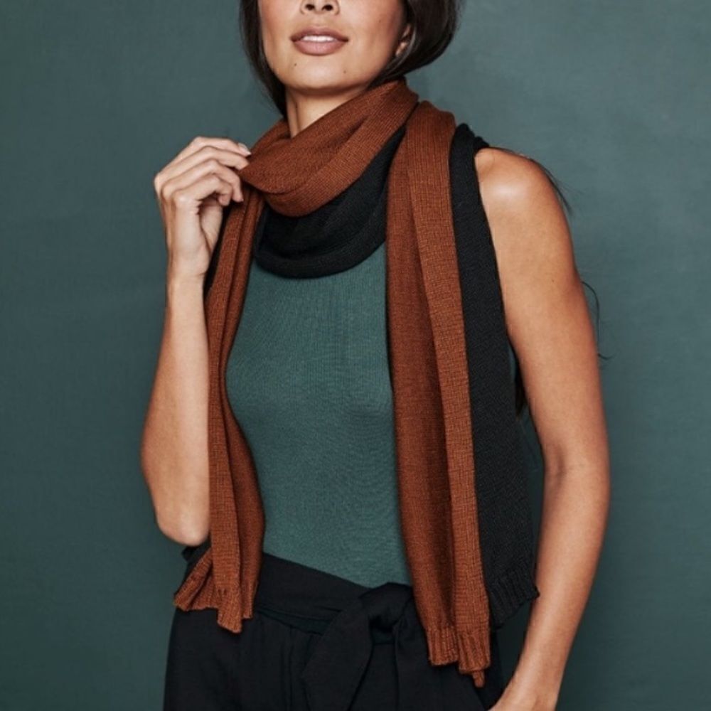 SUMMERSALT The Classic Colorblock Praline and Sea Urchin Scarf-NWT